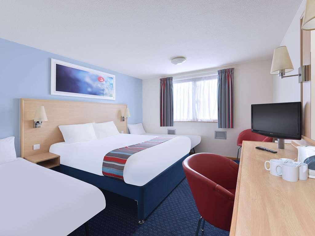 Travelodge Oswestry Habitación foto
